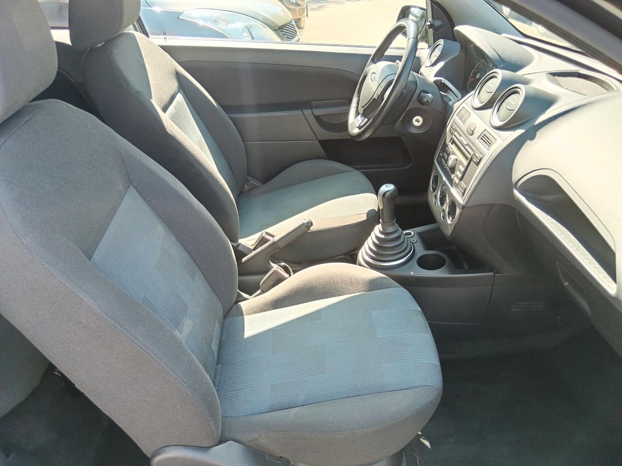 Ford Fiesta 1.4 TDCi 68CV TITANIUM PERFETTA