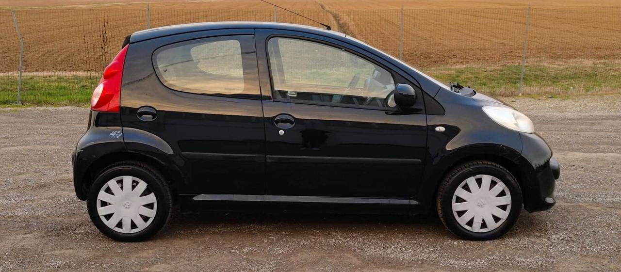 Peugeot 107 1.0 68CV 5p. Desir