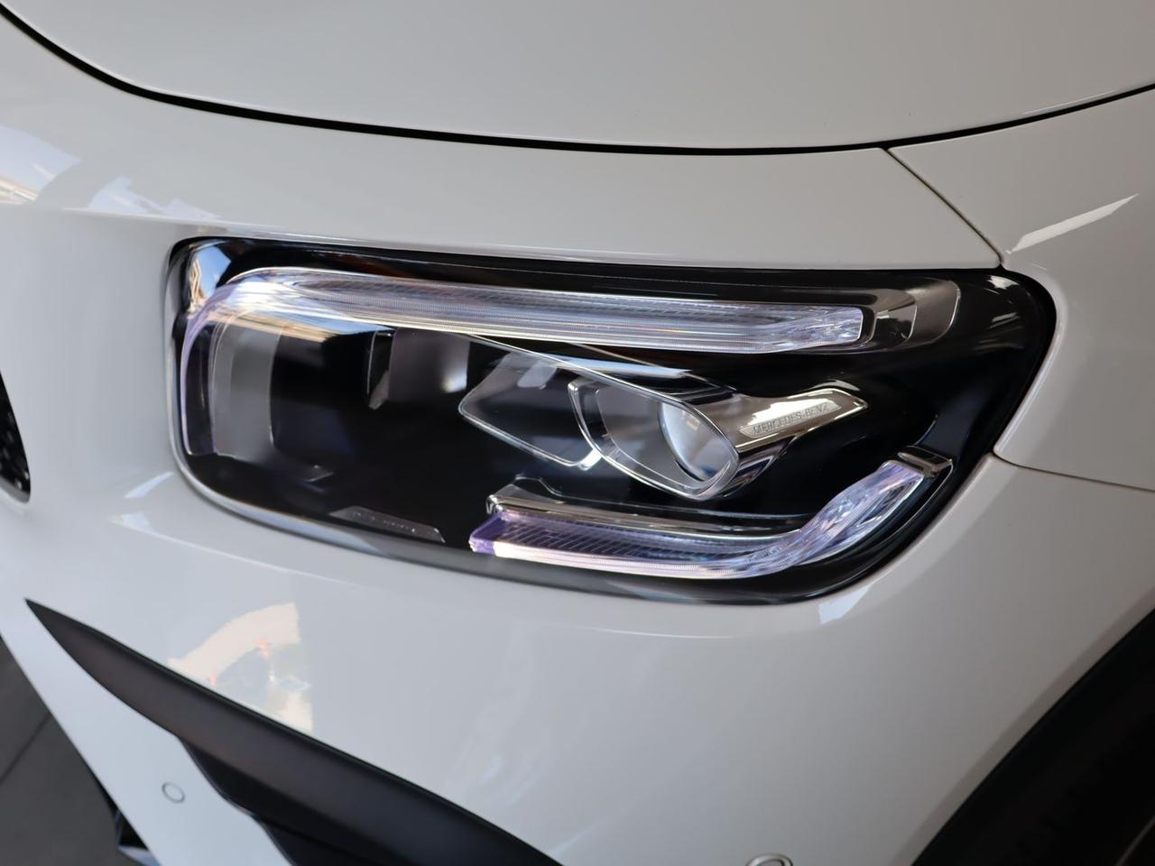 Mercedes-Benz GLB 200 Premium GLB 200 D #10288