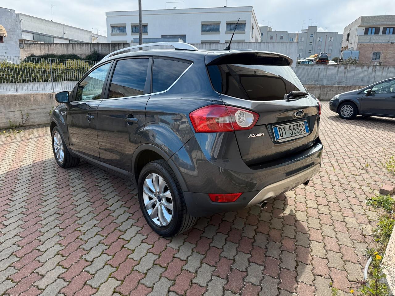 Ford Kuga 2.0 TDCi 136 CV 4WD Titanium DPF Tetto
