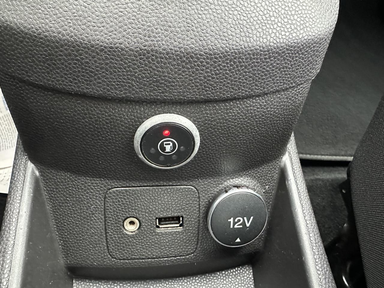 Ford Fiesta 1.4 Gpl 95 Cv 2014 unico proprietario