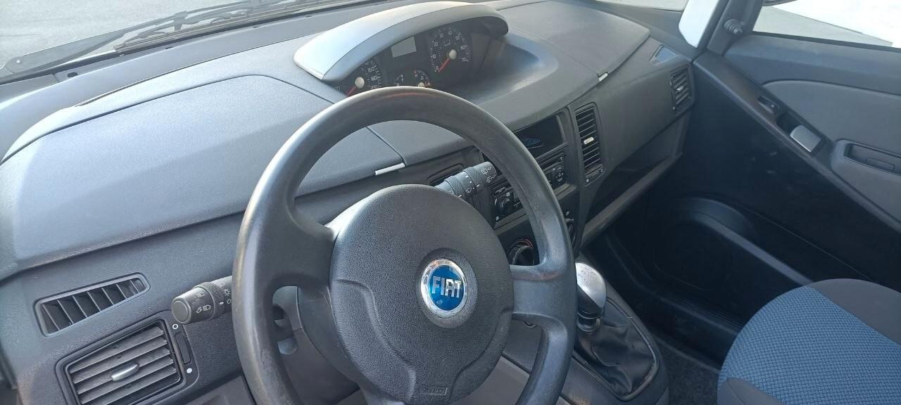 Fiat Idea 1.2 16V BlackLabel