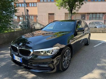 BMW 530 d xDrive Touring Sport Line 265CV NAVI+RETR.
