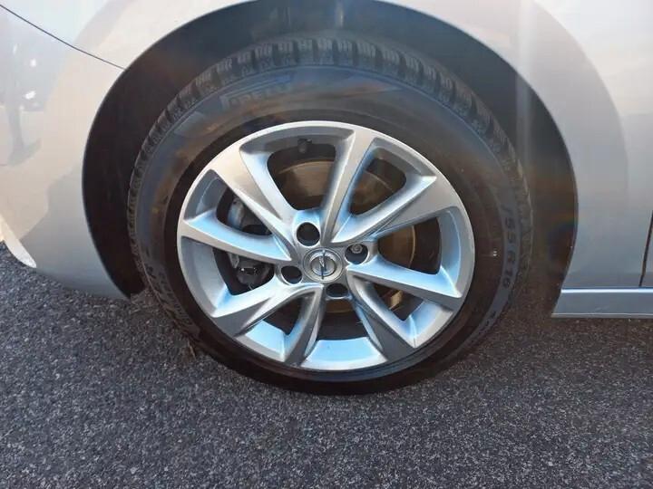 Opel Corsa 1.5 D 100 CV Elegance