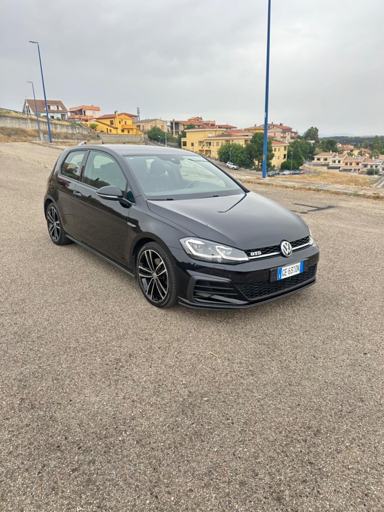 Volkswagen Golf GTD 2.0 TDI 3p. BlueMotion Technology