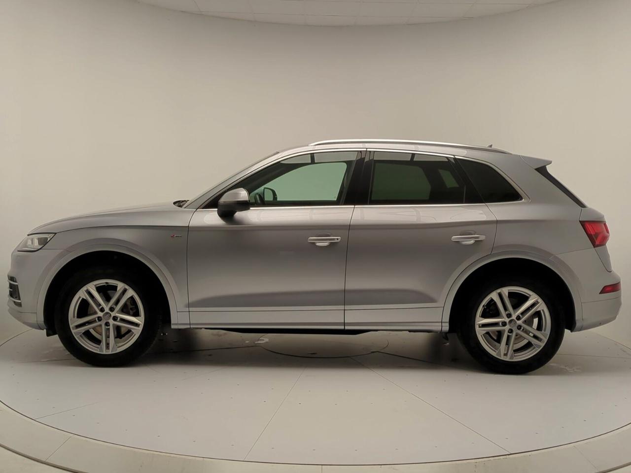 Audi Q5 40 TDI quattro S tronic line plus