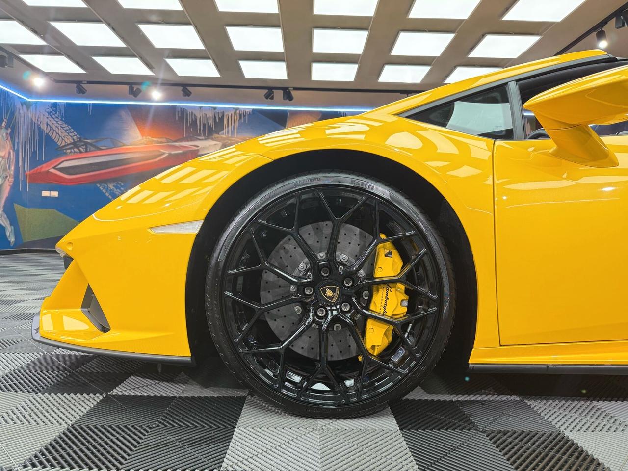 Lamborghini Huracan Spyder 5.2 Evo 640 awd (069)