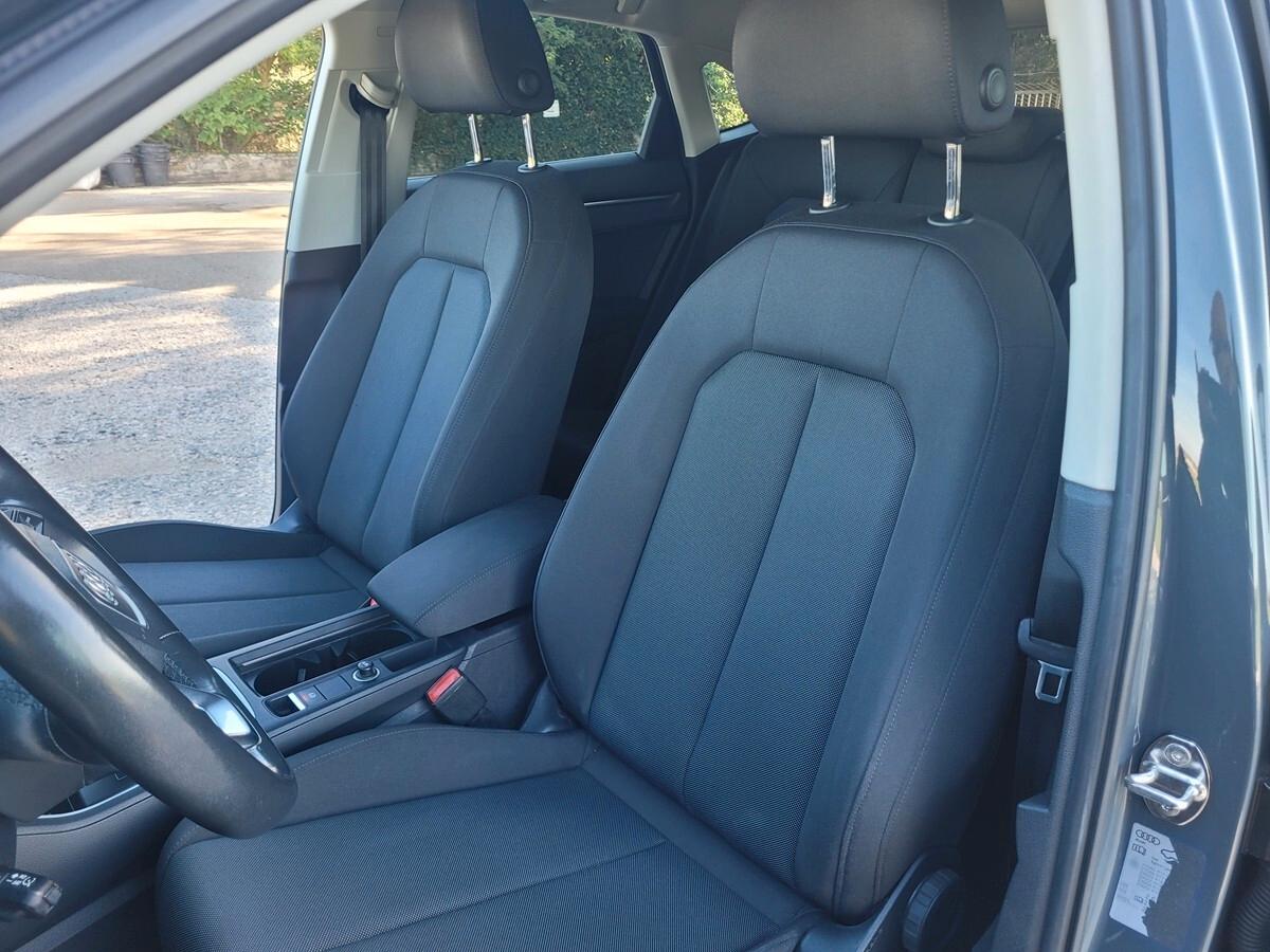 Audi Q3 SPB 45 TFSI e S tronic Business Plus