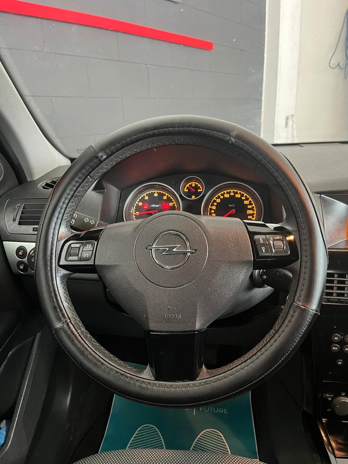 Opel Astra 1.6 GPL TUTTI LAVORI APPENA ESEGUITI FATTURATI