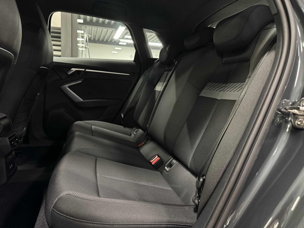 Audi A3 SPB 30 TDI Business Advanced