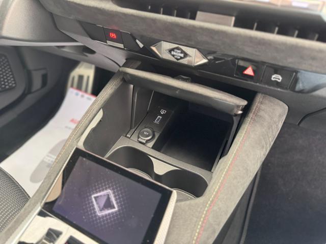 DS AUTOMOBILES DS 4 BlueHDi 130cv Performance Line (Aut/LED/APP/Retro)