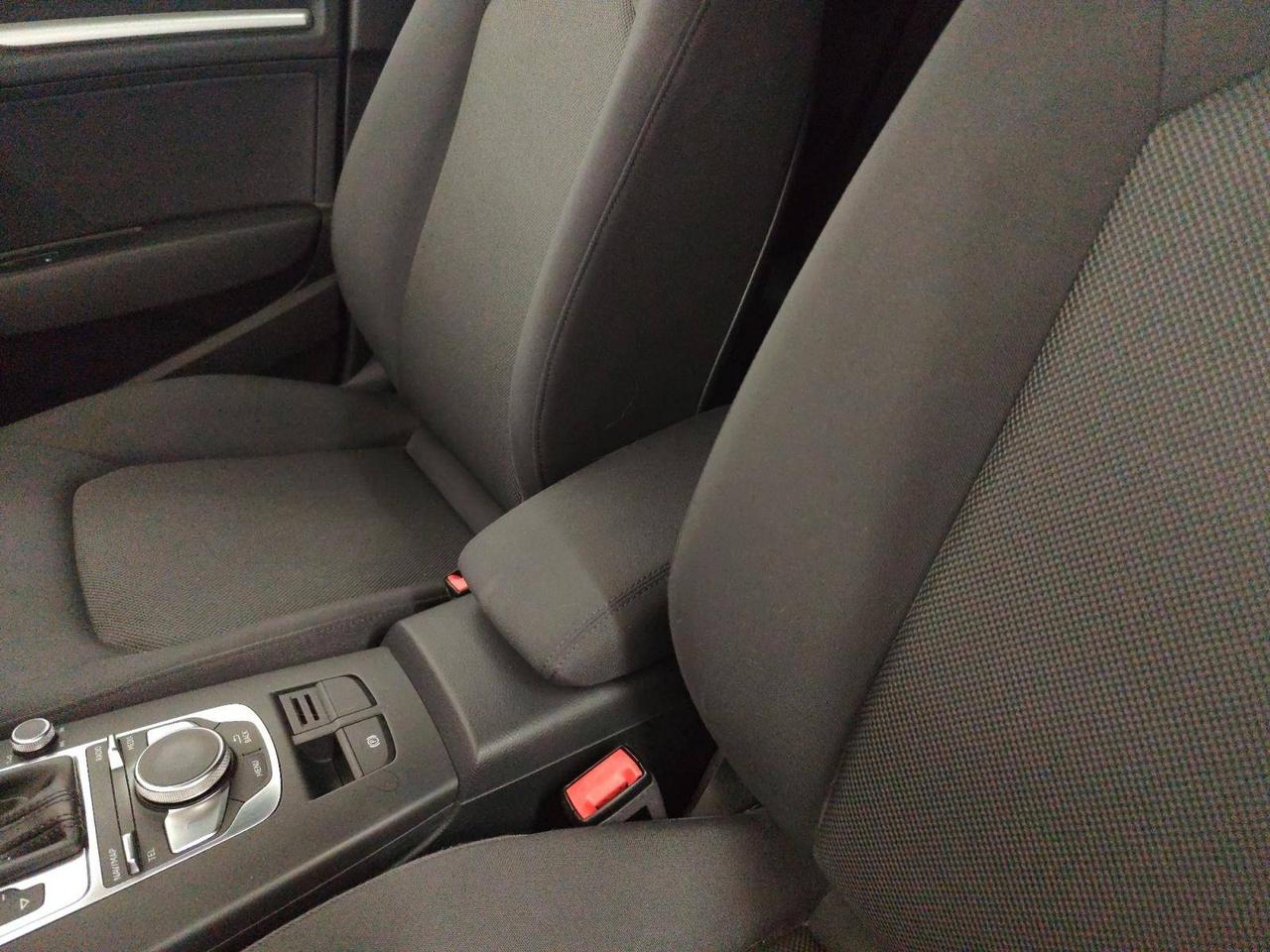 Audi A3 Sportback 30 1.5 g-tron Business 131cv