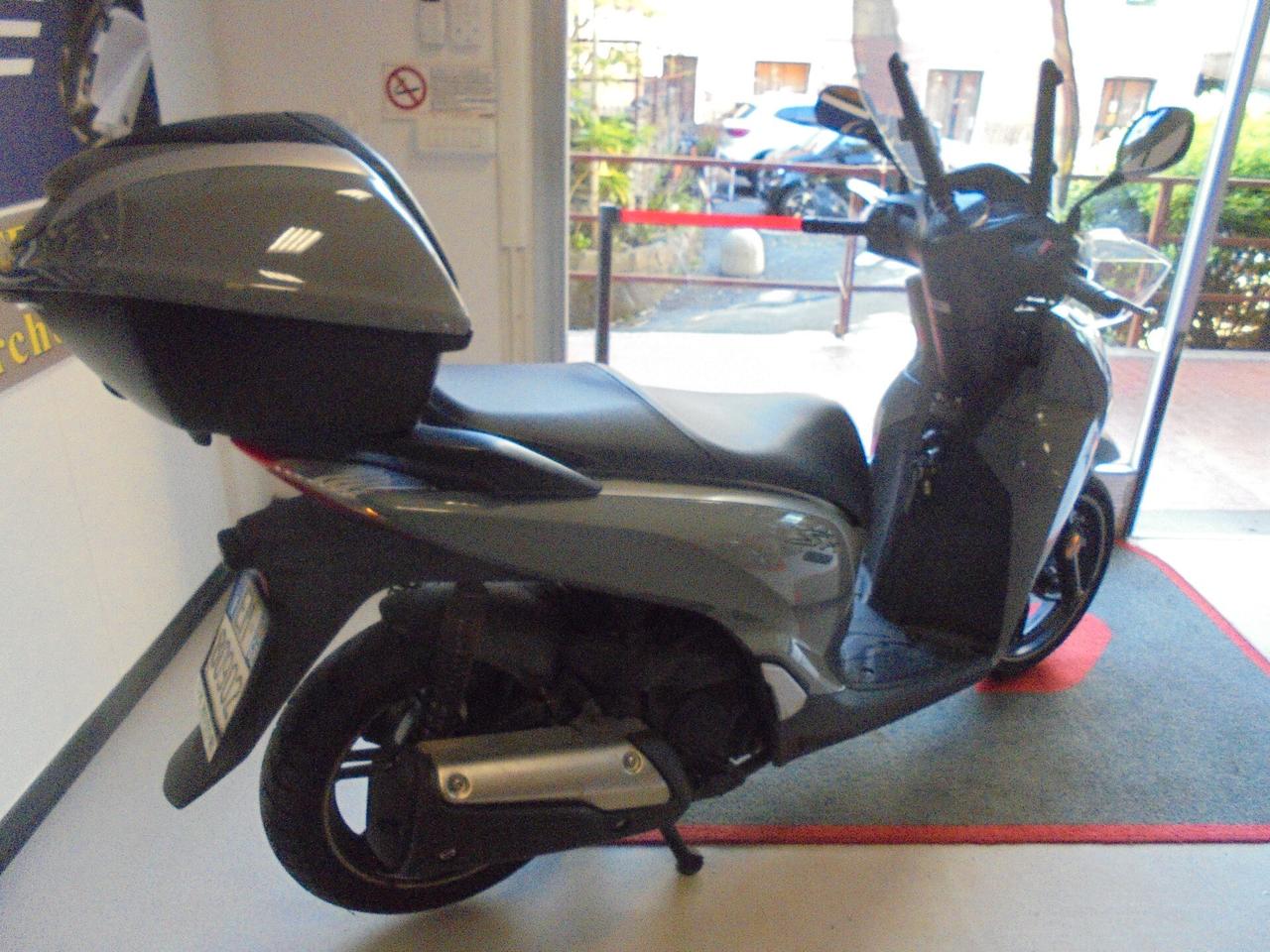 Honda SH 300 i ABS