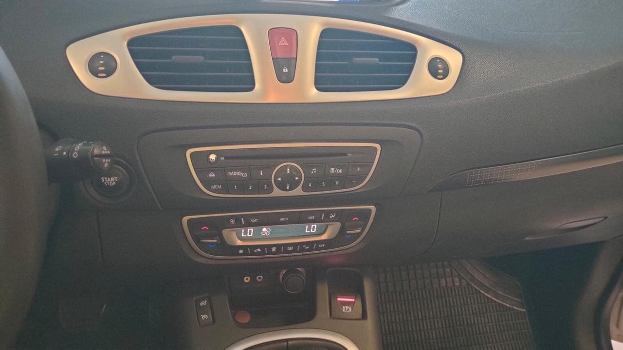Renault Scenic Scénic X-Mod 1.5 dCi 110CV Dynamique