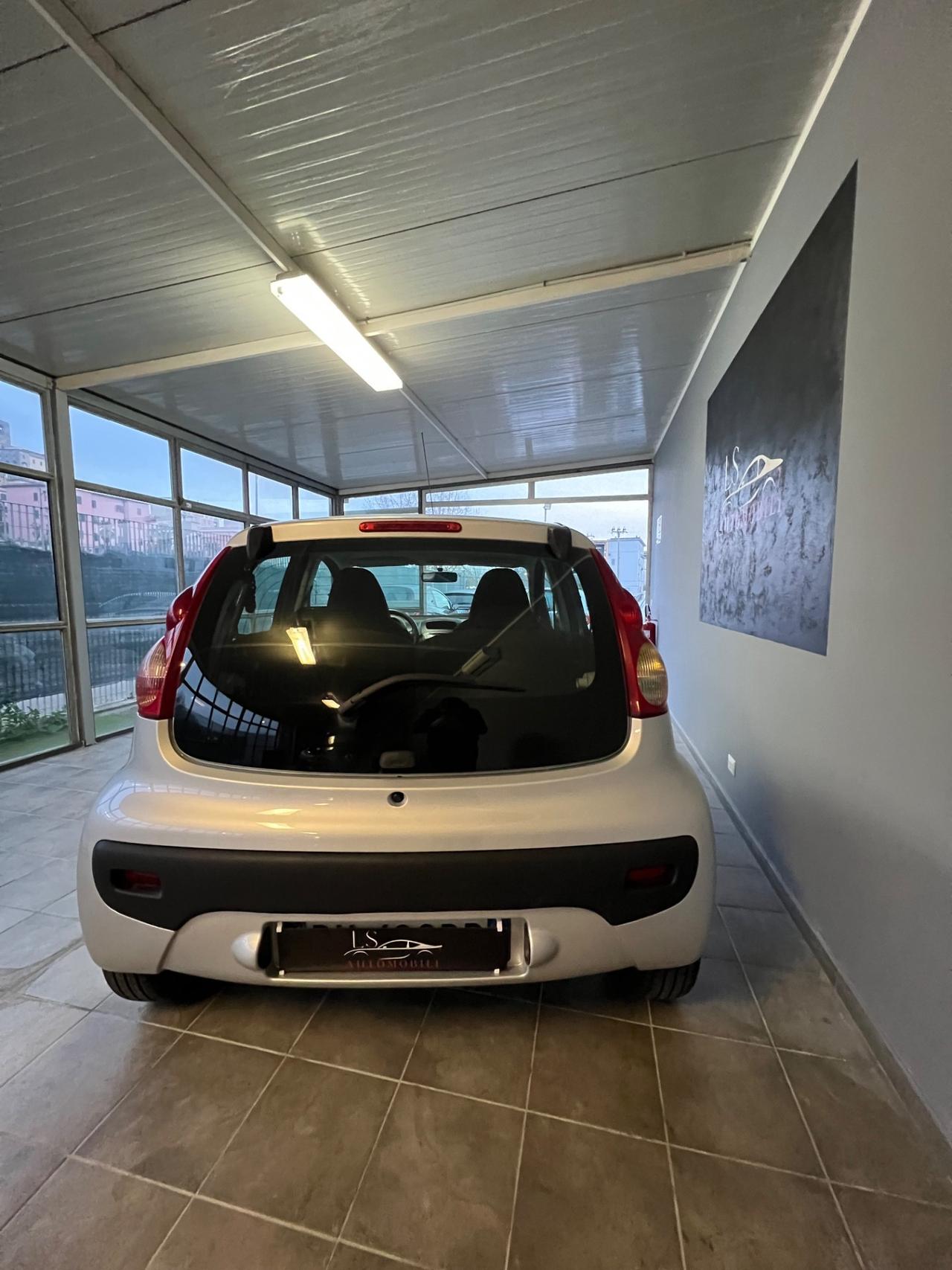 Peugeot 107 1.0 68CV 5p. Desir