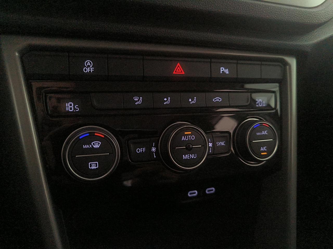 Volkswagen T-Roc 1.0 tsi style 110cv