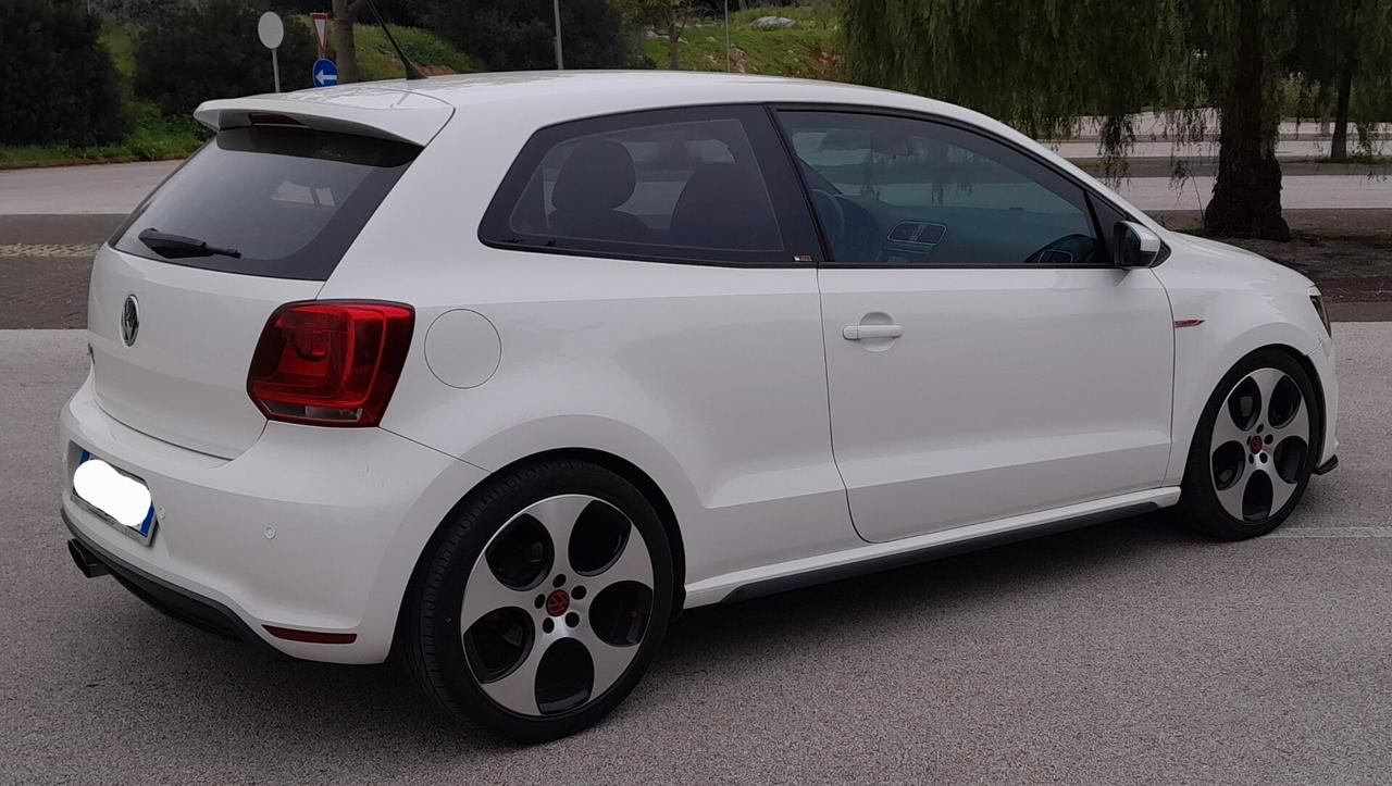 Volkswagen Polo 1.4 TSI DSG 3 porte GTI