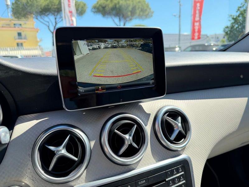 Mercedes-Benz Classe A 200 d Automatic Sport, RETROCAMERA