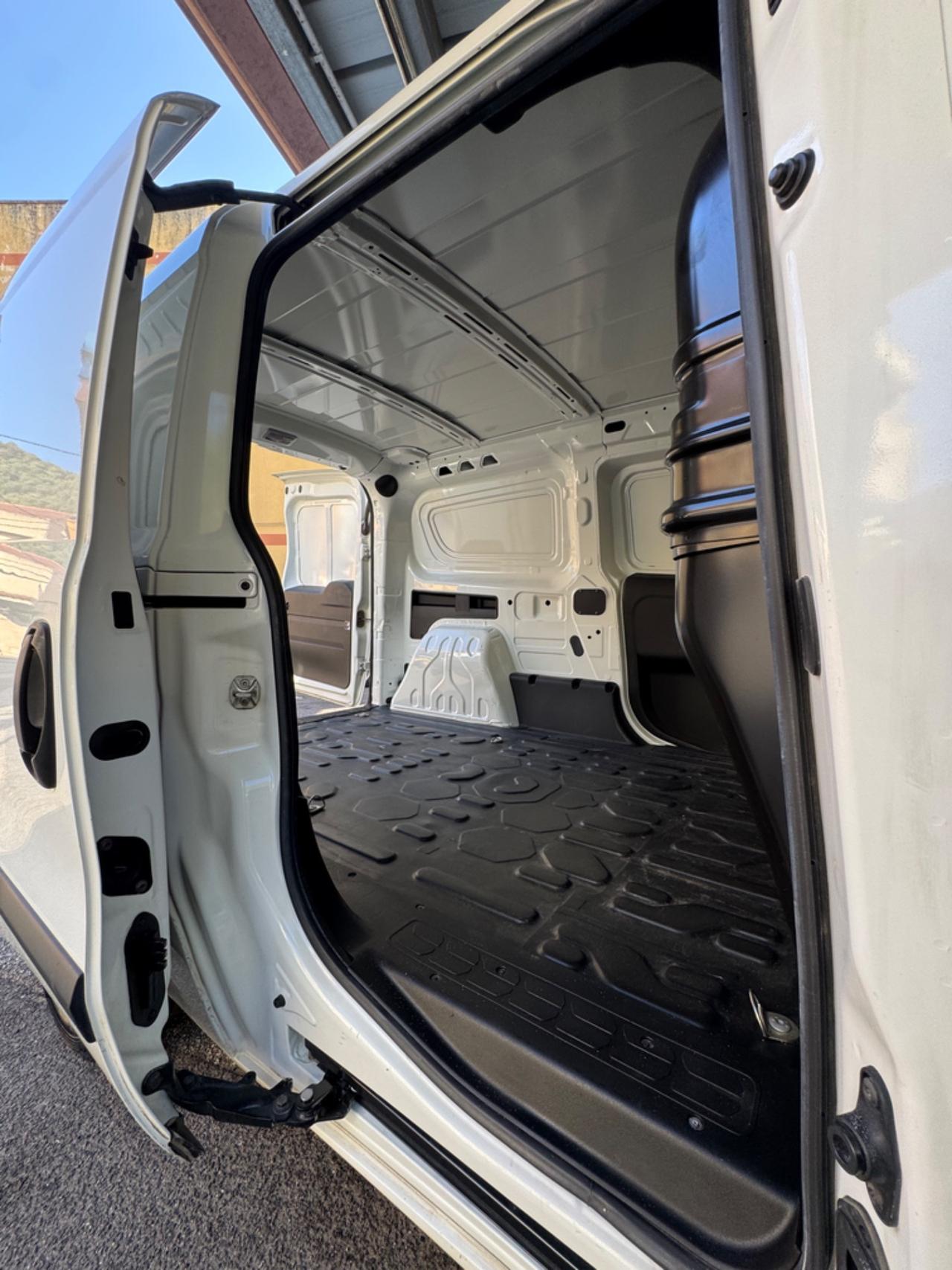 Fiat Doblò MAXI 1.6 MJT 105CV 3Posti N1 IVA ESPOSTA