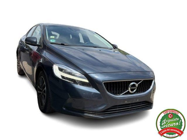 VOLVO V40 Momentum D2