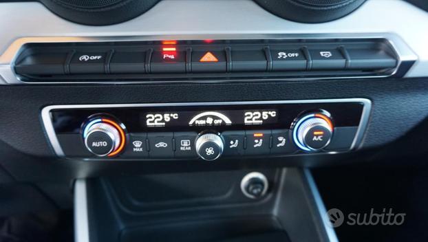 AUDI Q2 30 TDI S tronic Business