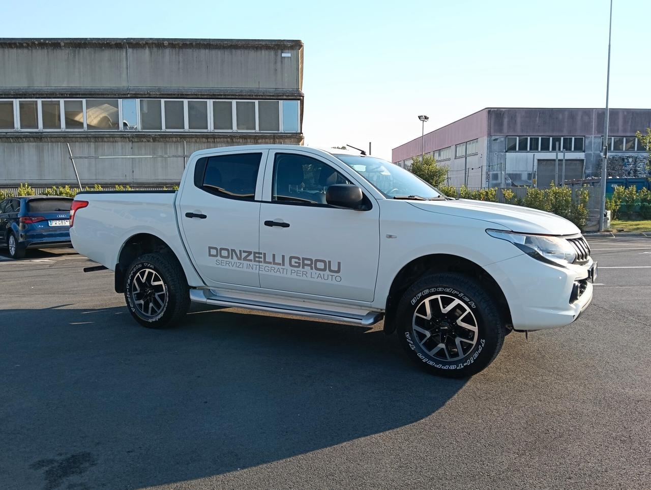Mitsubishi L200 2.4 DI-D/154CV Double Cab Inform