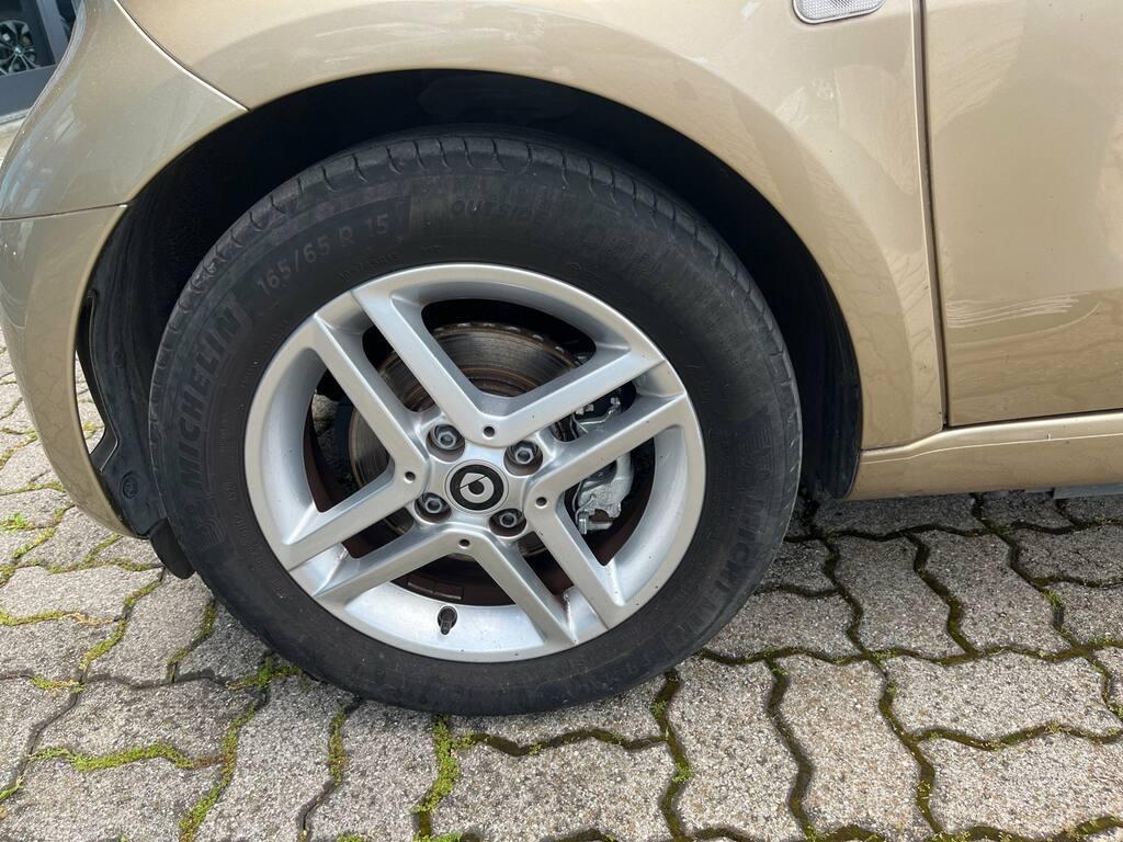 Smart fortwo cabrio EQ Pure
