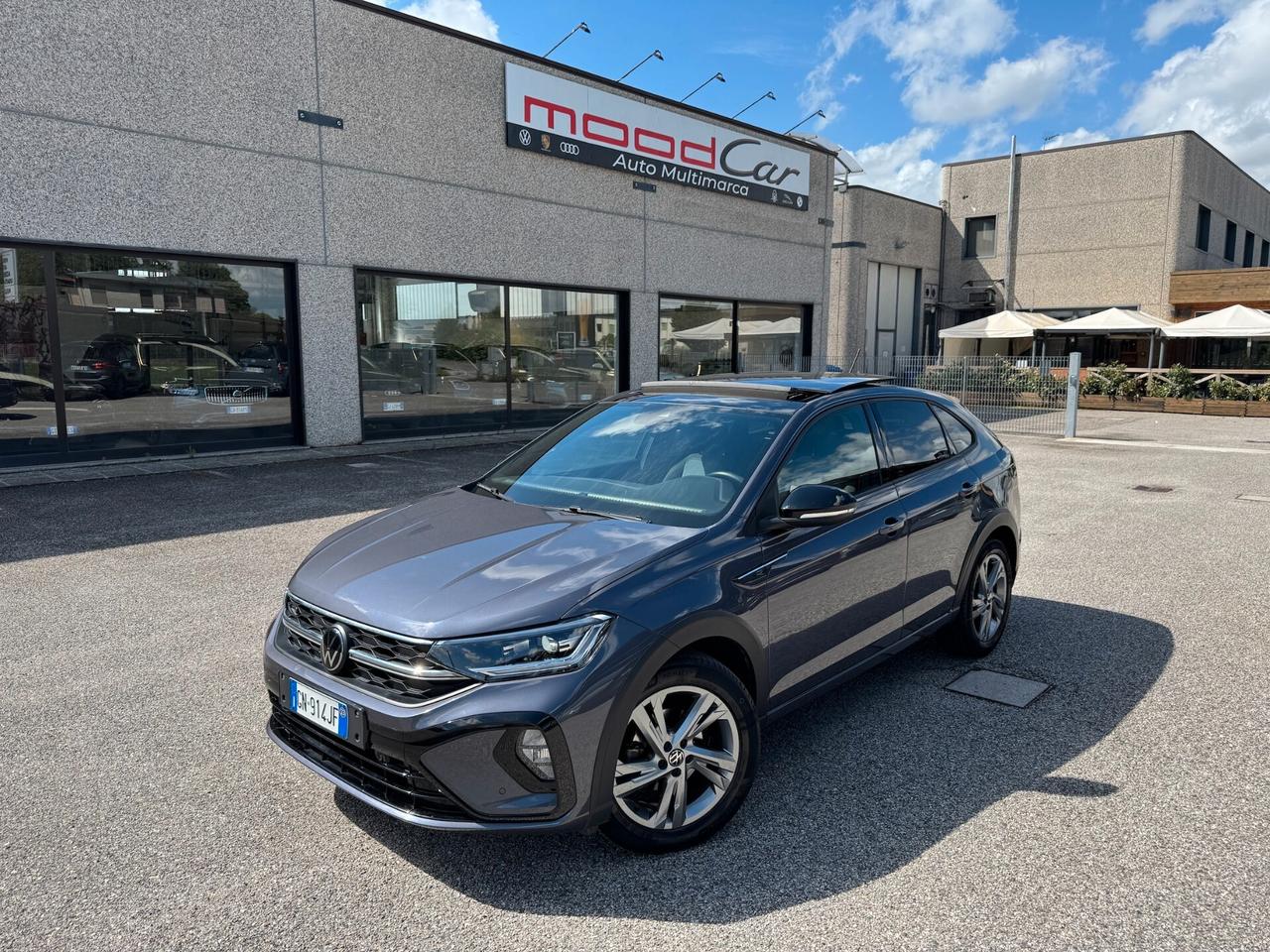 Volkswagen Taigo 1.0 tsi R-Line 110cv dsg TECH PACK . GARANZIA VOLKSWAGEN