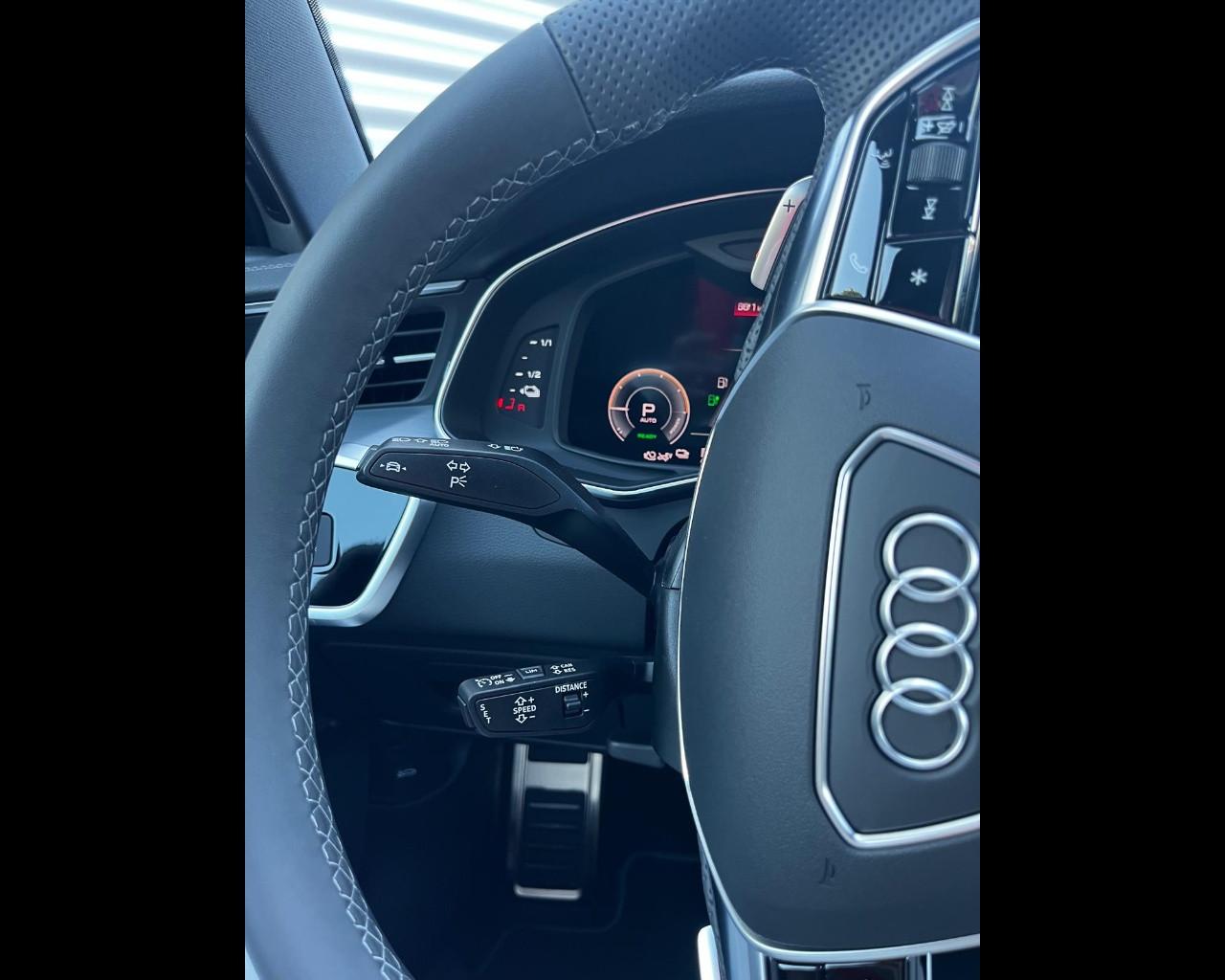 AUDI A6 AVANT 55 TFSIe PHEV QUATTRO S-TRONIC S LINE EDITION