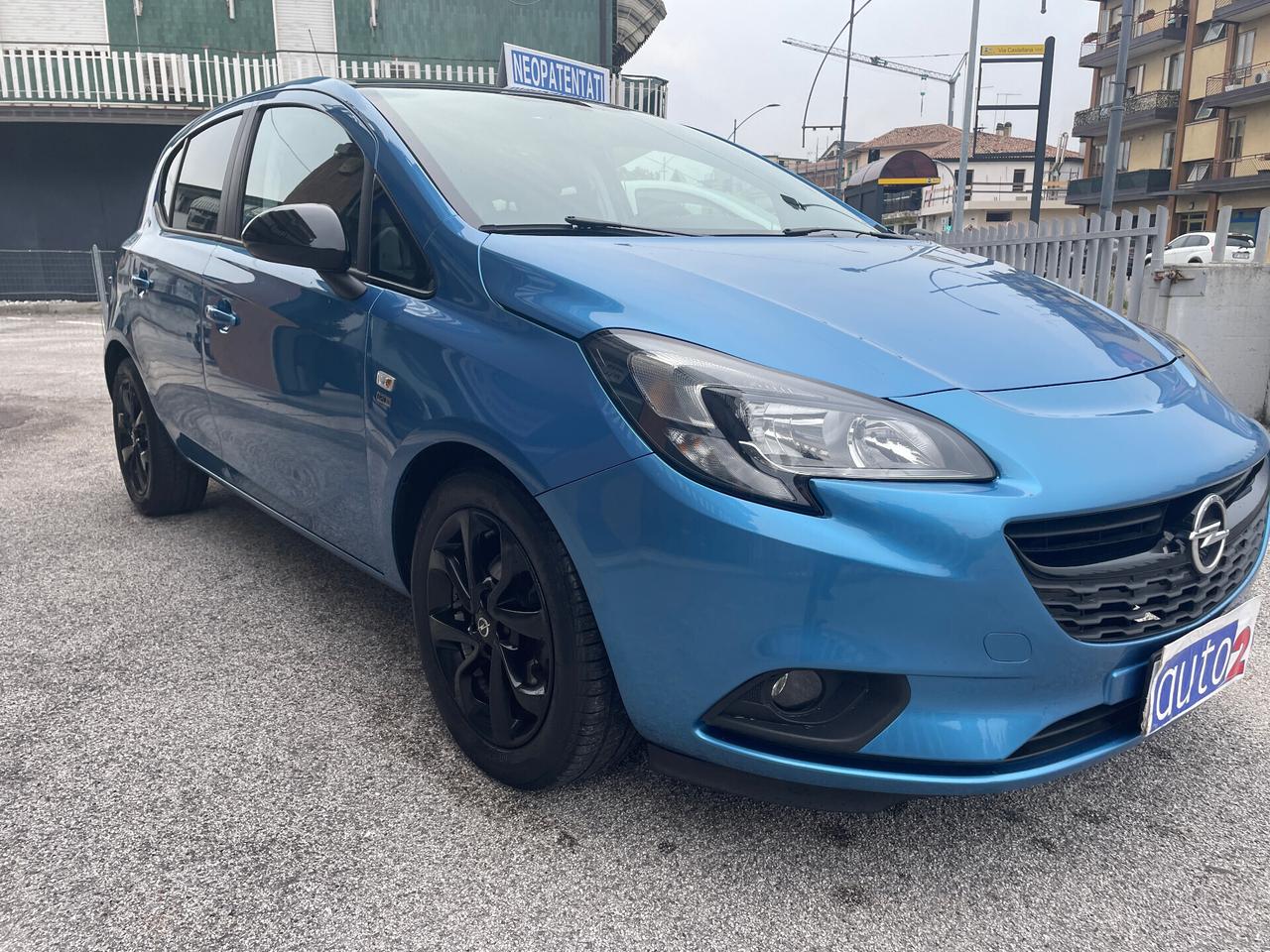 Opel Corsa 1.2 5 porte Black Edition