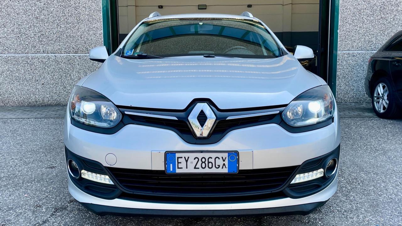 Renault Megane Mégane 1.5 dCi 110CV EDC SporTour Limited LED
