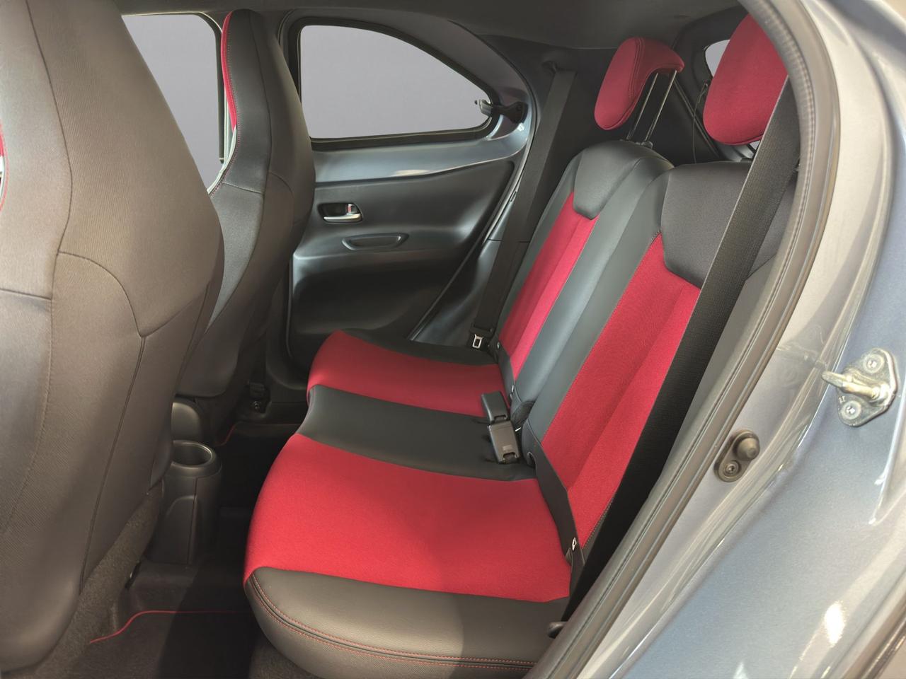 Toyota Aygo X 1.0 Undercover 72cv