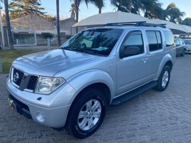 NISSAN Pathfinder 2.5 dCi SE 7 POSTI