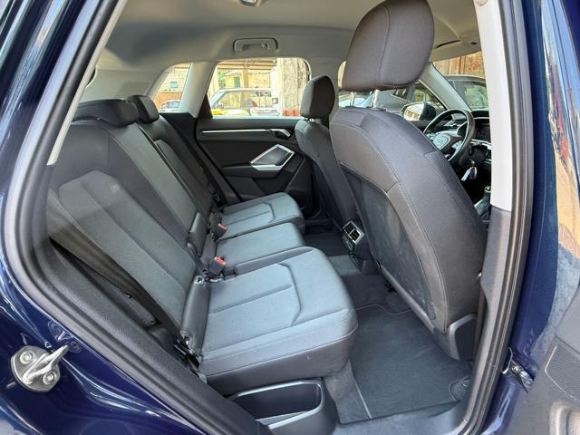 AUDI Q3 35 TDI S tronic Business