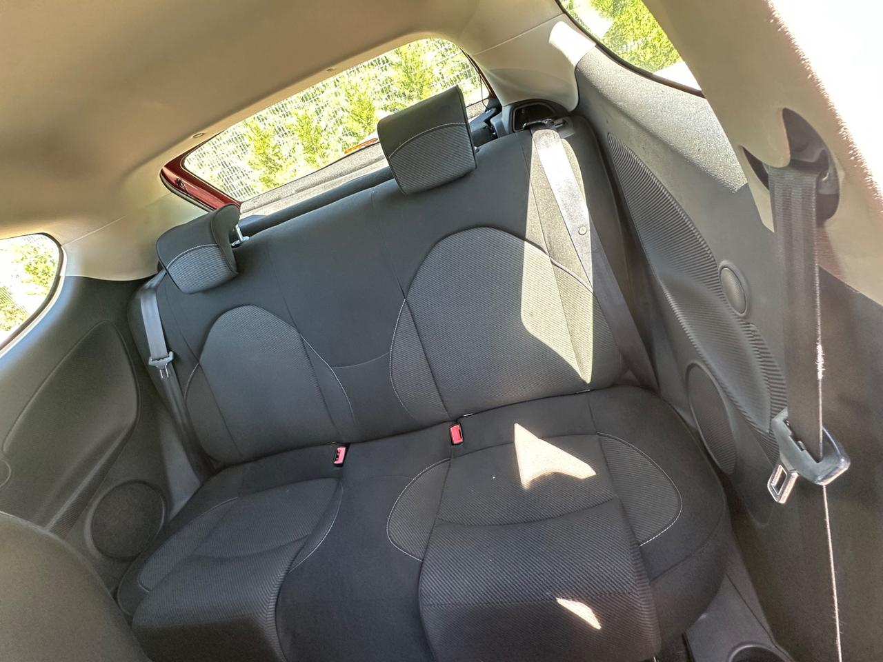 Alfa Romeo MiTo 1.6 JTDm-2 S&S Distinctive Sport Pack