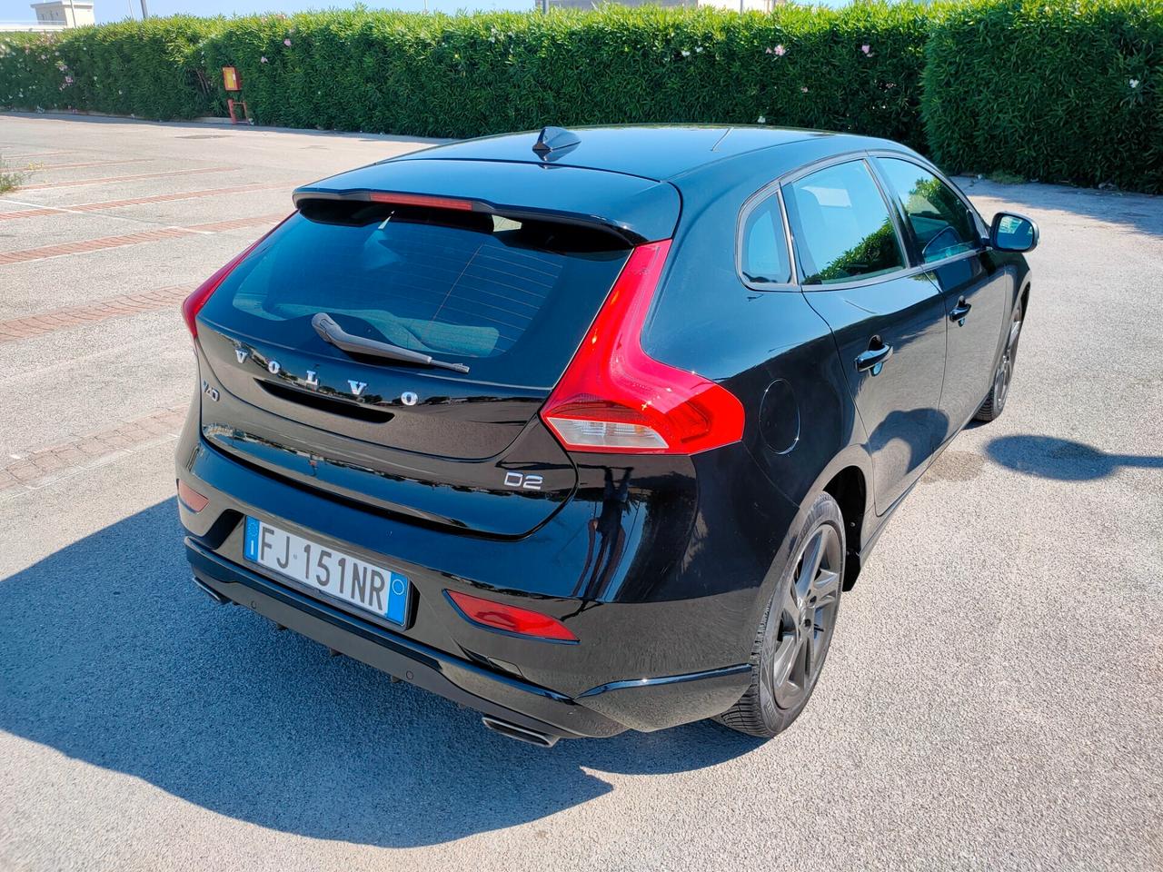 Volvo V40 D2 Momentum PERFETTA