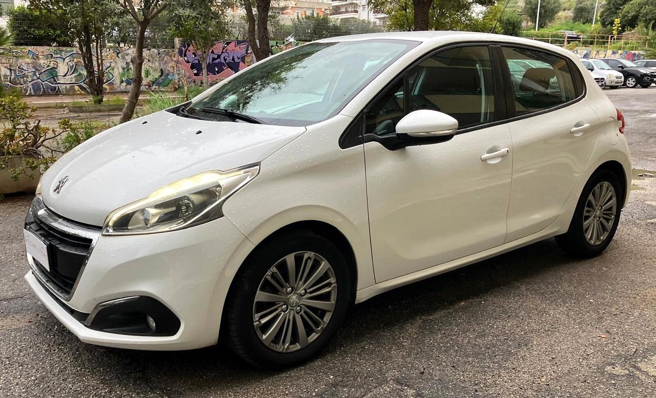 Peugeot 208 1.6HDi 75 5 porte Allure unipro