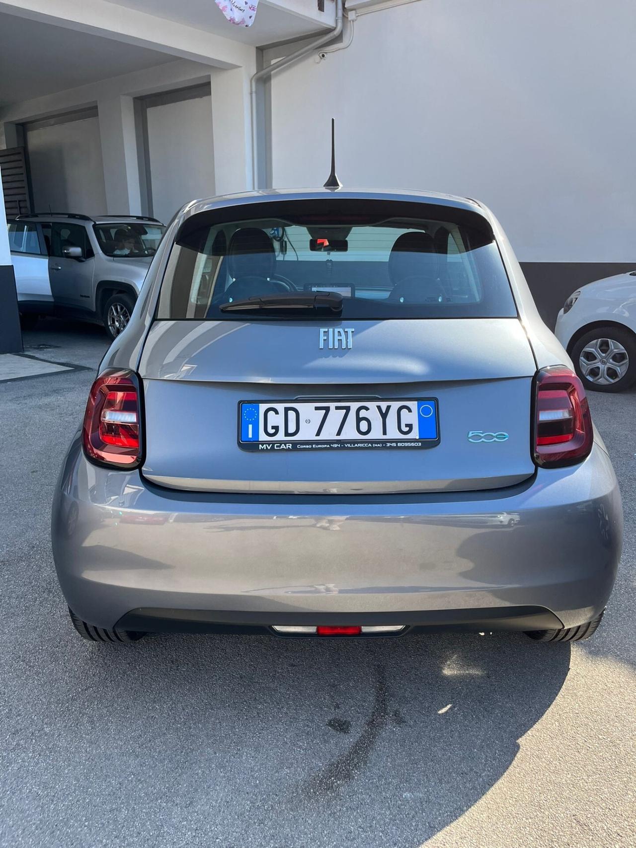 Fiat 500 500e Berlina 42 kWh Icon