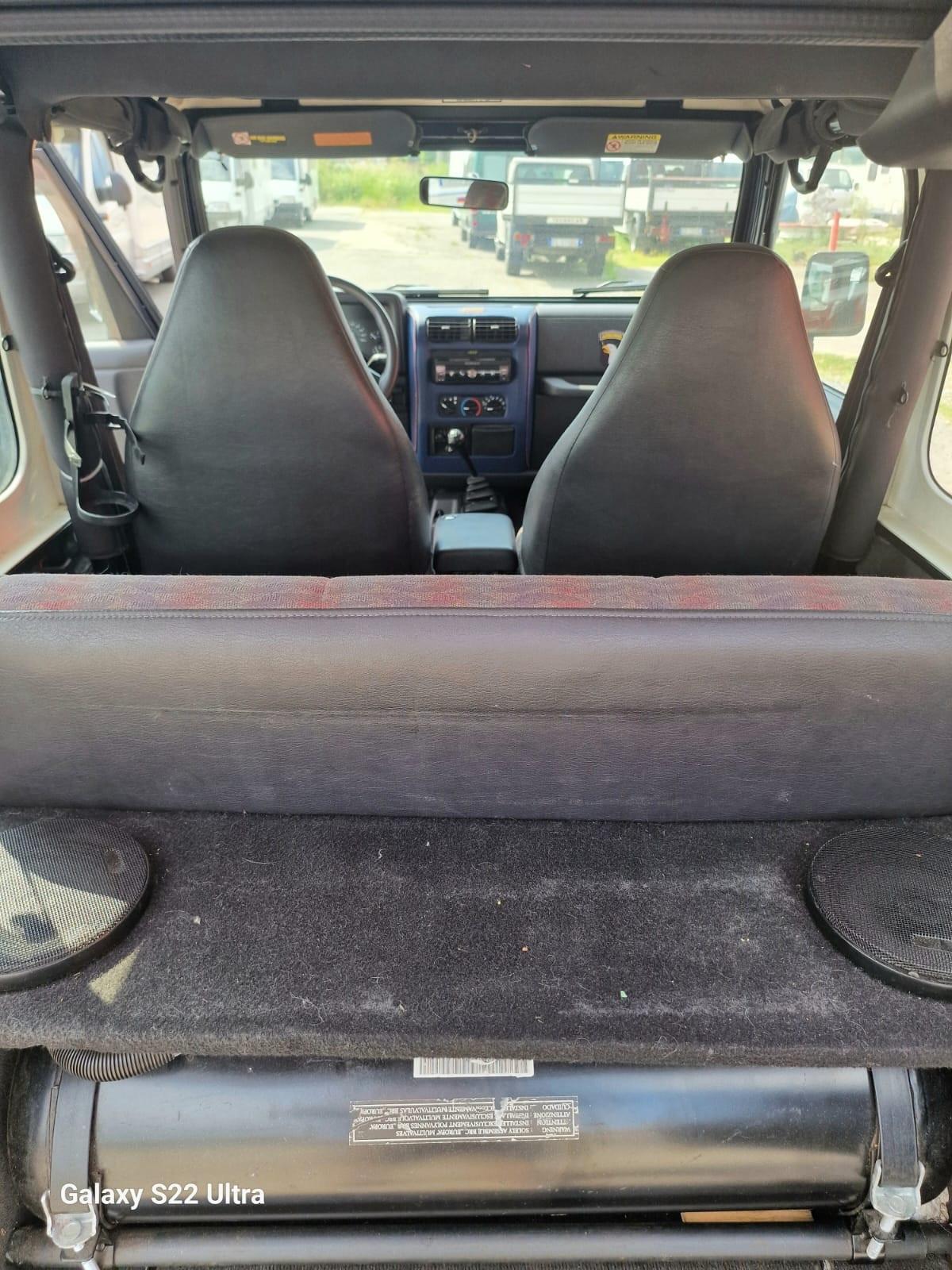 Jeep Wrangler del 1999 in saldo 061
