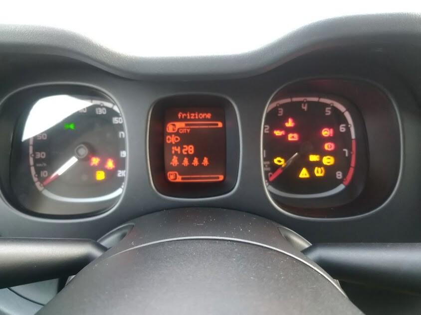 Fiat Panda 1.0 FireFly S&S Hybrid MOD. Cross * SENZA VINCOLO DI FINANZIAMENTO *