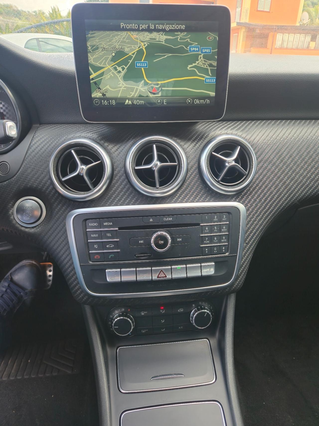Mercedes-benz A 200 d Automatic Premium