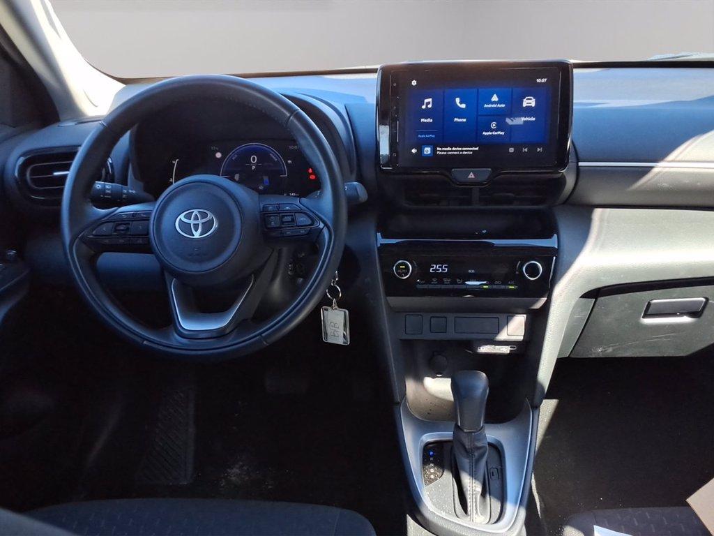 TOYOTA Yaris cross 1.5h active fwd 115cv e-cvt del 2025