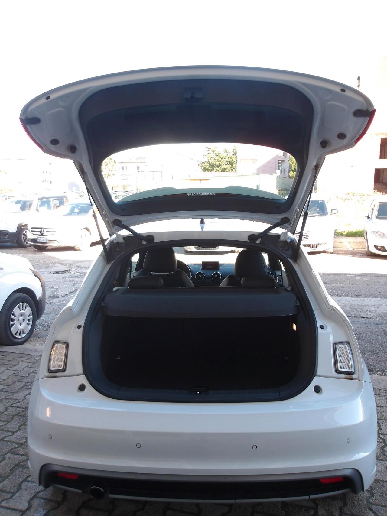 Audi A1 Sportback 1.6 tdi Ambition S - LINE 105cv