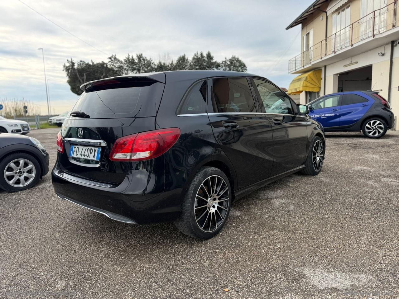 MERCEDES-BENZ B 180 CDI Automatic Premium