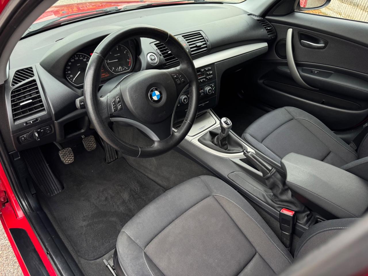 Bmw 118d 5P. Futura 143cv Euro 5