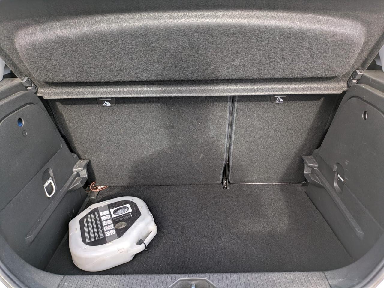 Opel Corsa 1.4 90CV GPL Tech 5 porte b-Color