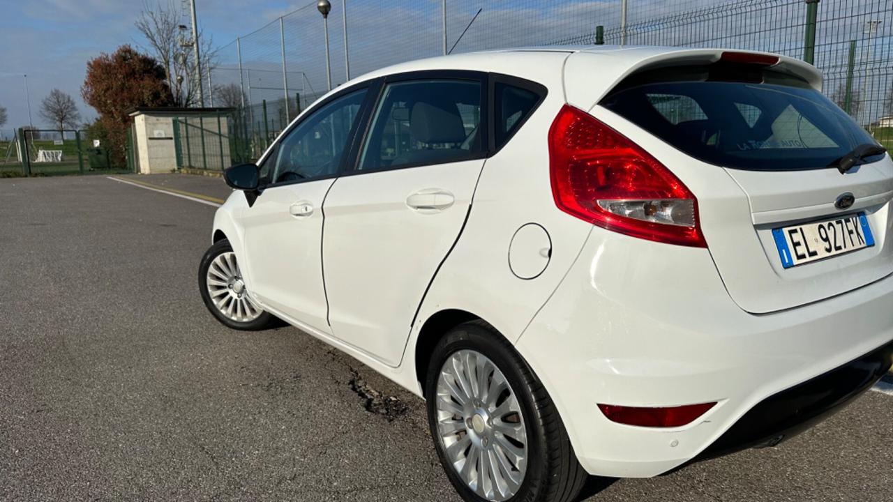Ford Fiesta 1.6 TDCi 95CV 5 porte(anche per neopatentati)