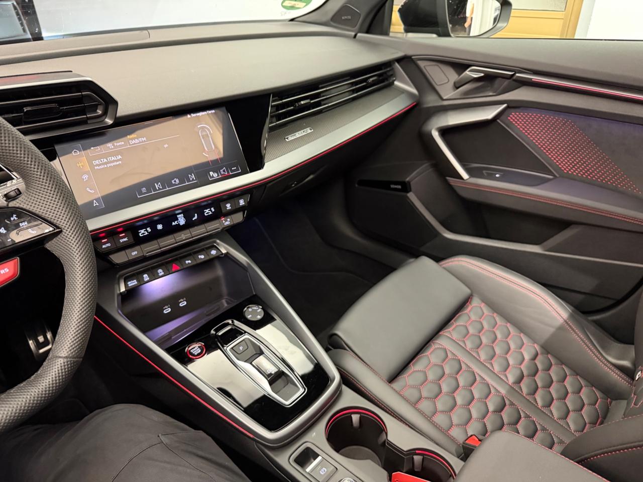 Audi RS3 total black full optional tetto apribile prezzo fisso no vincoli