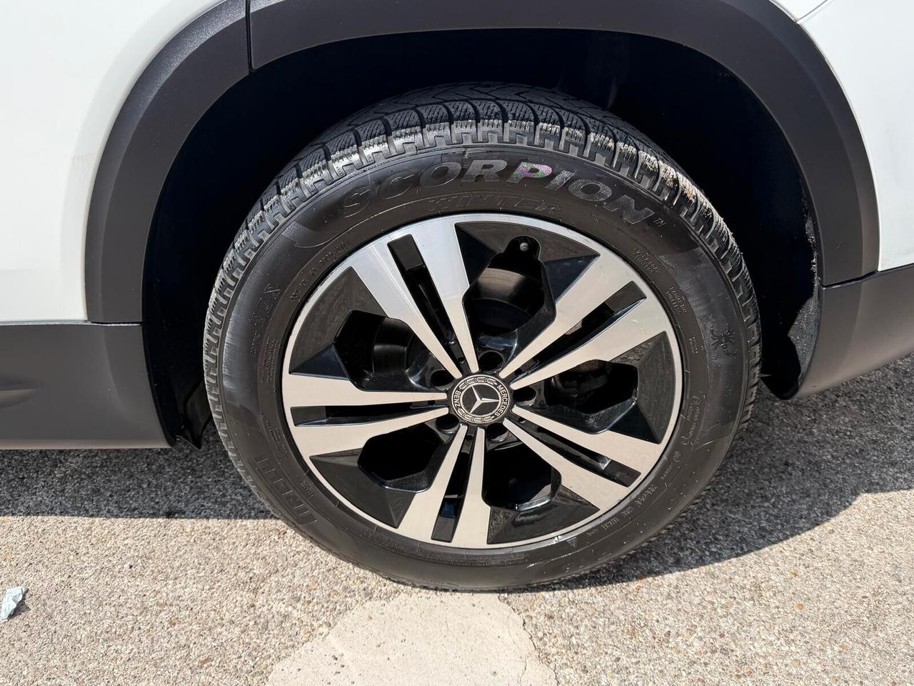 MERCEDES GLB 200D SPORT PLUS 2.0 150CV 4 MATIC PELLE NAVI CAM ANNO 2021