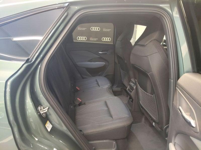 Audi Q3 Q3 Sportback 2.0 tdi Business 150cv s-tronic
